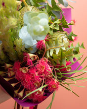 Load image into Gallery viewer, Valentine&#39;s Day Bouquet : Native style
