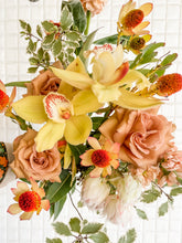 Load image into Gallery viewer, Floral Bouquet
